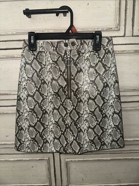 Divided Black and White Faux Snakeskin Mini Skirt with Front Ring Zip